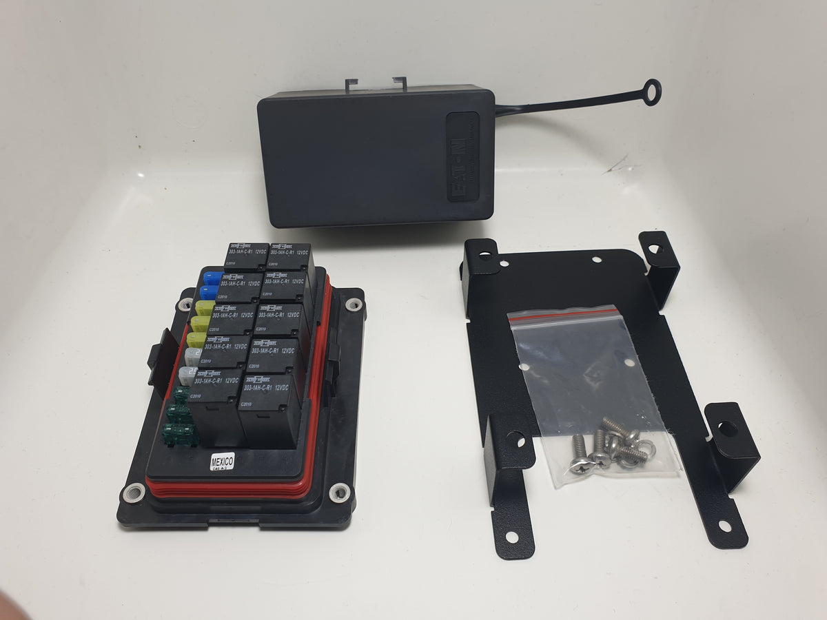 Bussman 60way fuse/relay box with bracket Next Level Motorsport